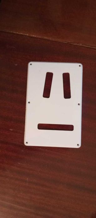 Пластик для электрогитары