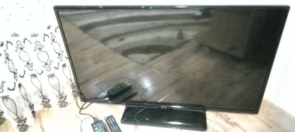 Televizor LG cu led pentru piese