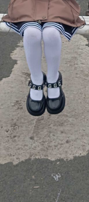 Детские туфли,черные.