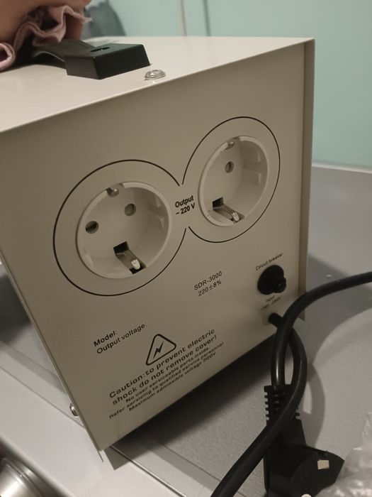 Стабилизатор 3000 ватт новый