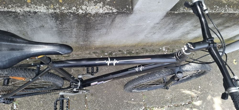 Vând bicicleta randon scart light