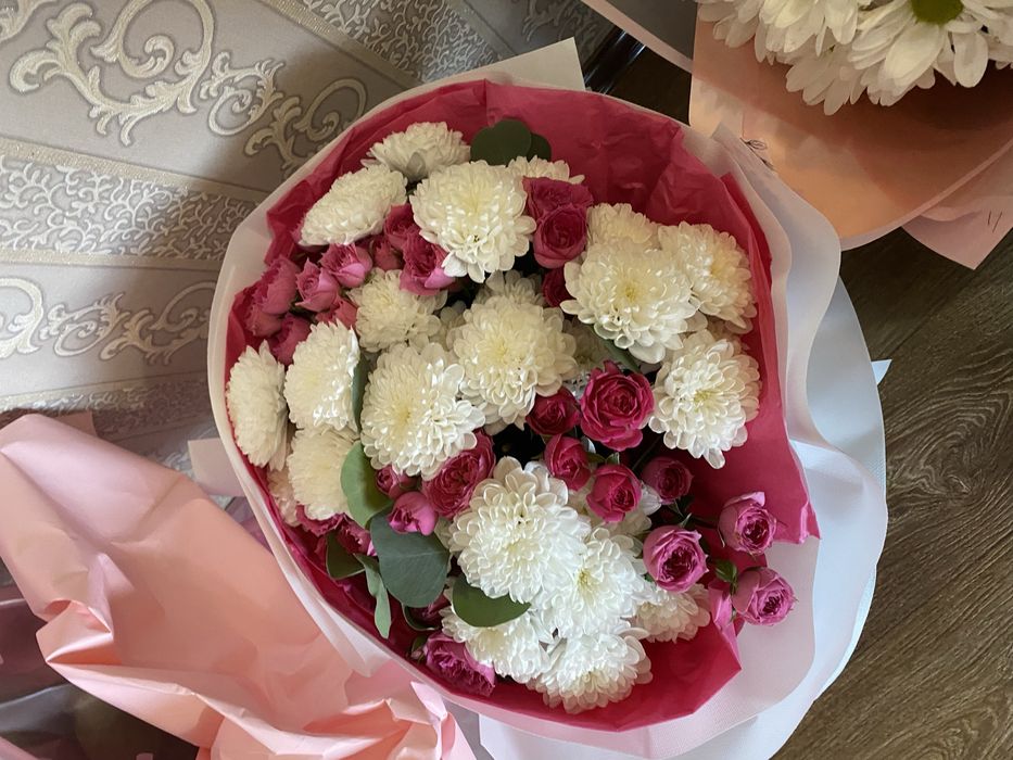 Продам готовые букеты свежие