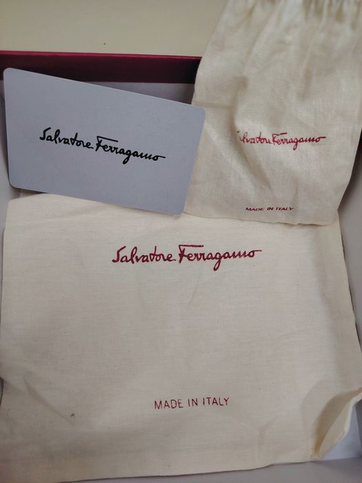 Ремень Бренда Salvadore Ferragato
made in Italy
Матери