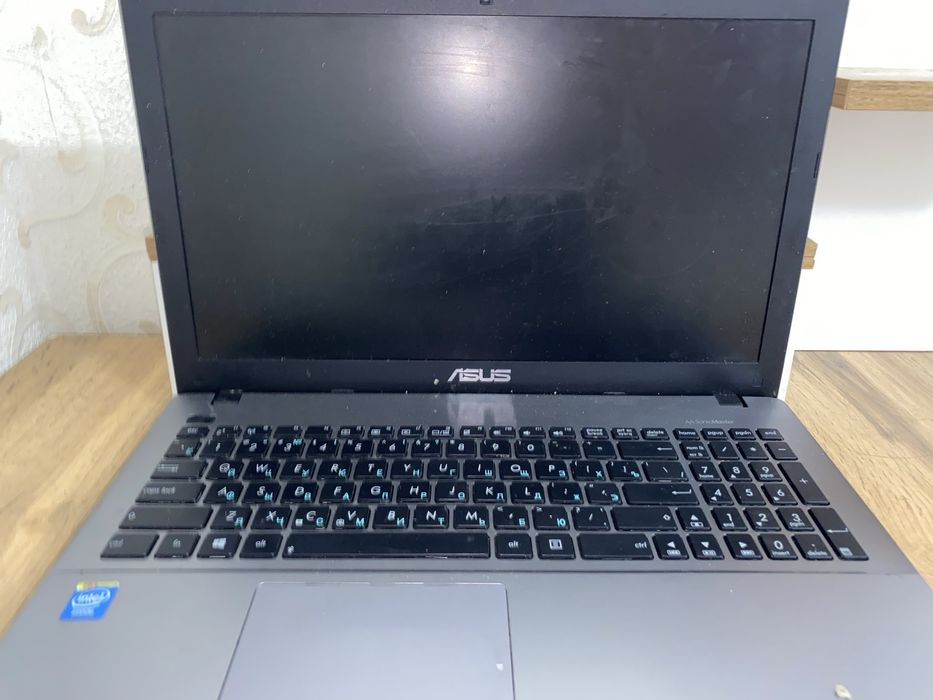 Ноутбук Asus x550CA