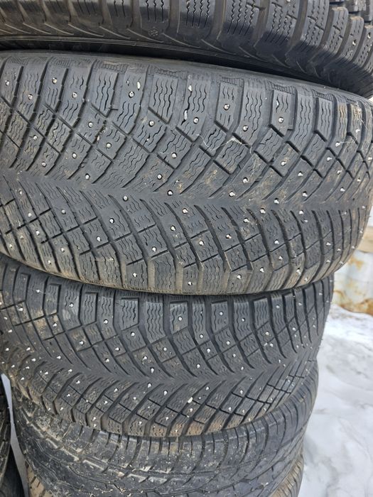 Продам шины michelin 285/50R20