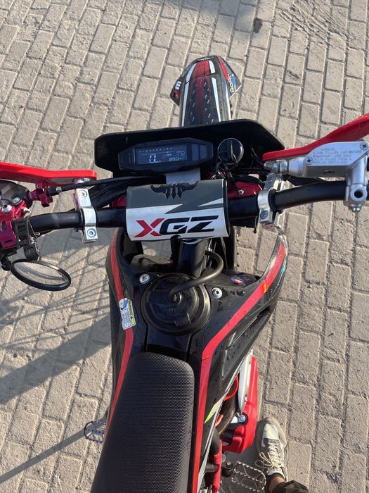 Эндуро мотоцикл.