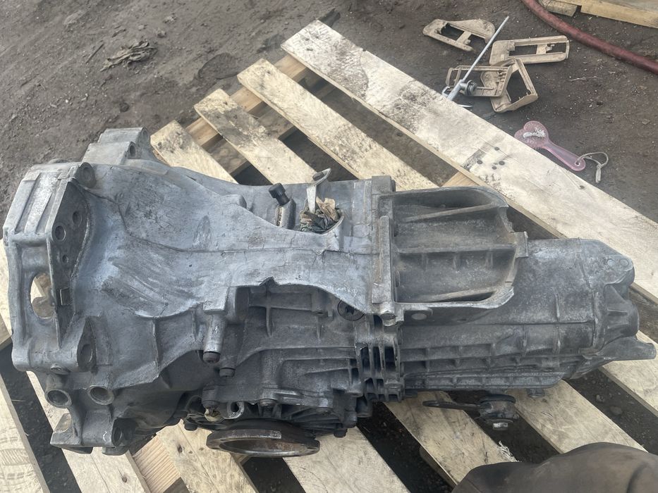 МКПП audi b4 80