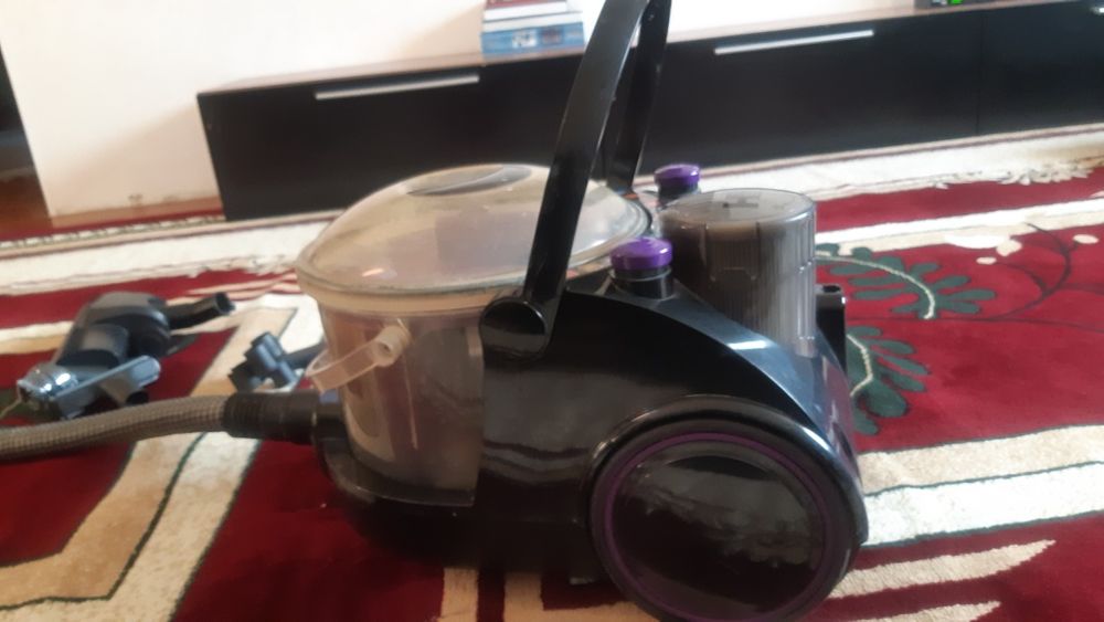 Продам пылесос срочно