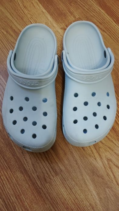 Crocs mărimea 43