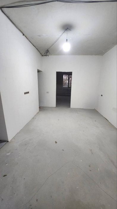 Продаётся 2/3/4 на м-в Феруза