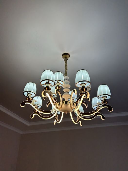 Многорожковая люстра