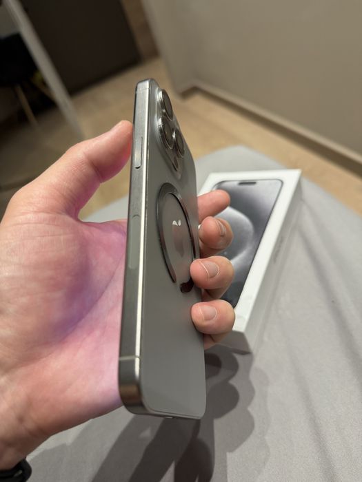 Продам iPhone 15 pro max 256 гб