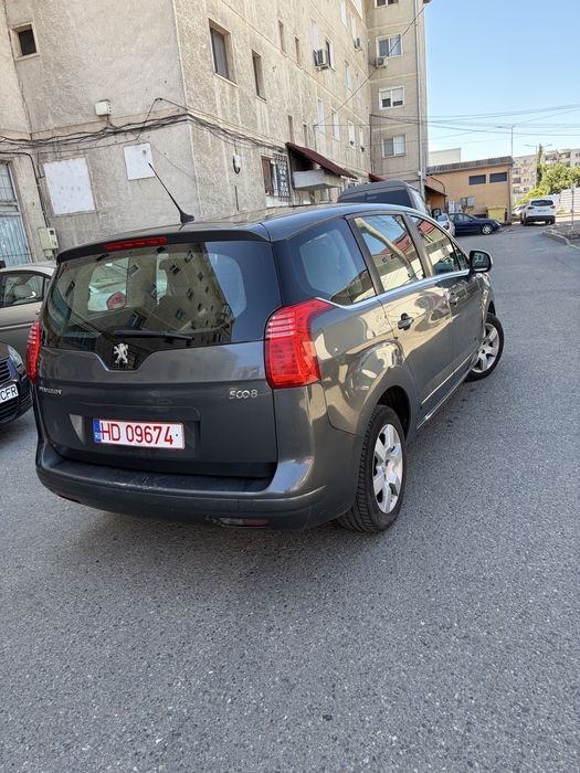 Vand Peugeot 5008