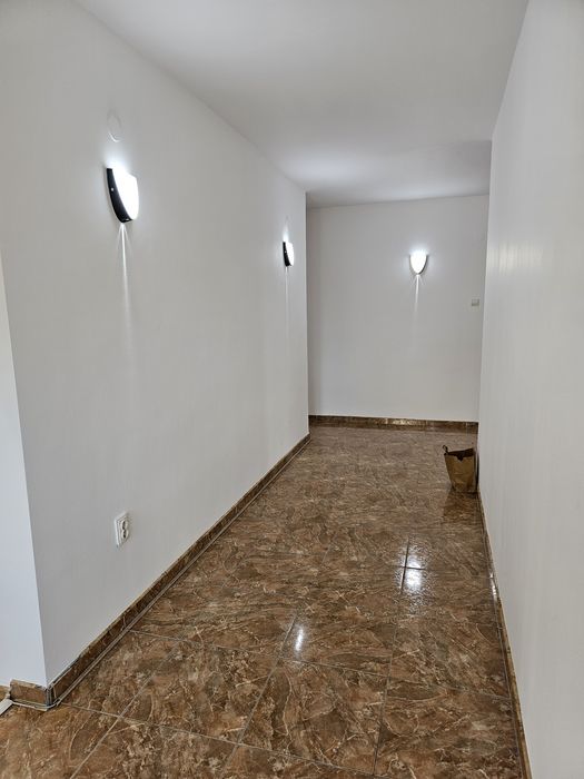 Etaj Vila de Închiriat Băneasa Sisesti zona de Nord, PROPRIE