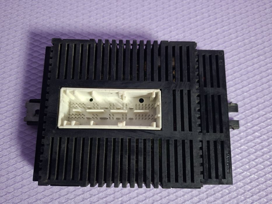 Modul control lumini BMW E60 E61 cod 6983536 cod 6948577
