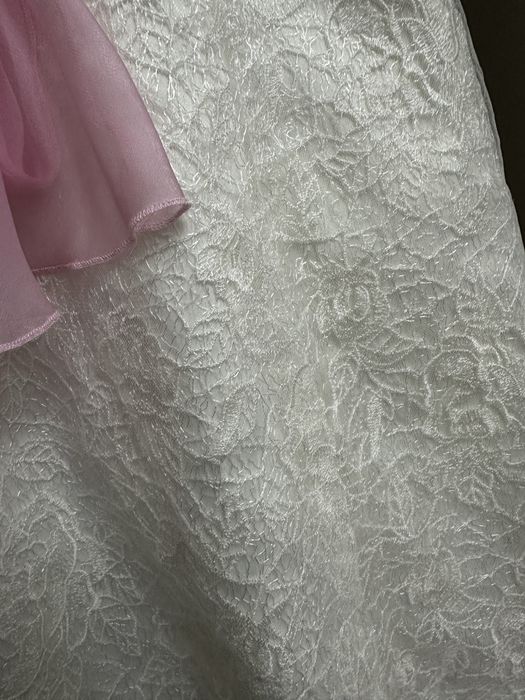 Продаю бальное платье для девочки