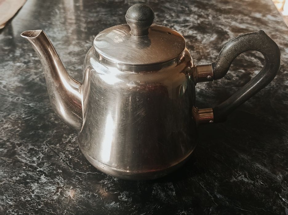 Продам чайник Кольчугинский