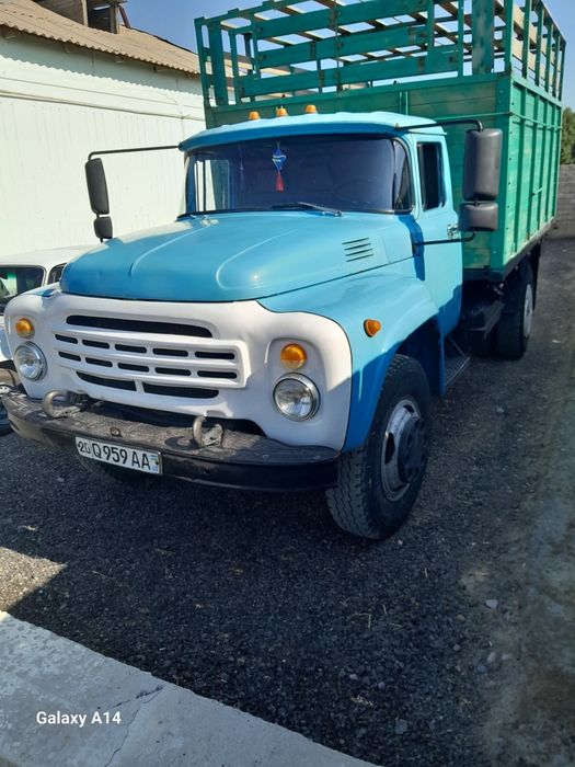 Zil 130 sotiladi