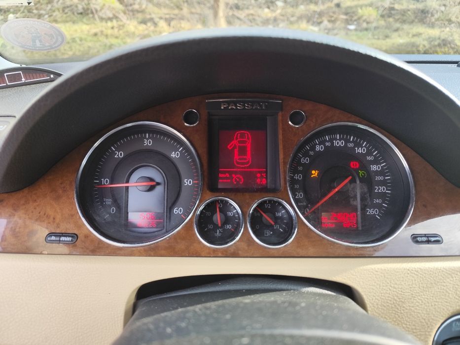VOLKSWAGEN Passat 0 — imagine 4