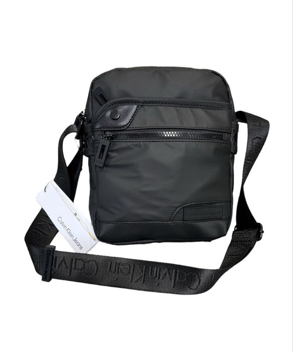 Чанта за кръст и през рамо CK