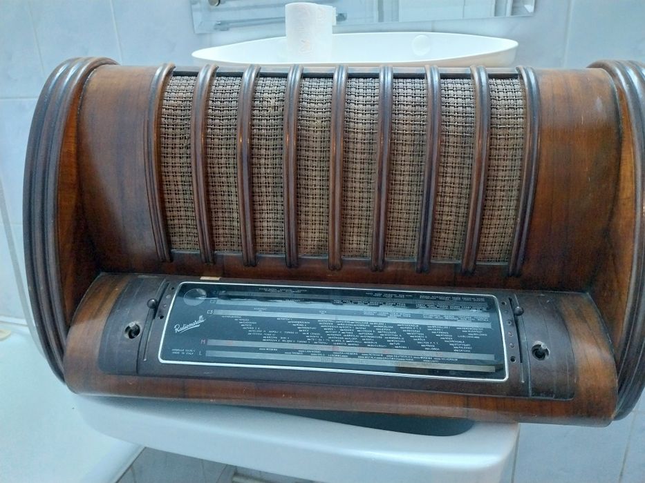 Aparate radio vechi unice vintage unele functionale! Urmeaza-ti visul!