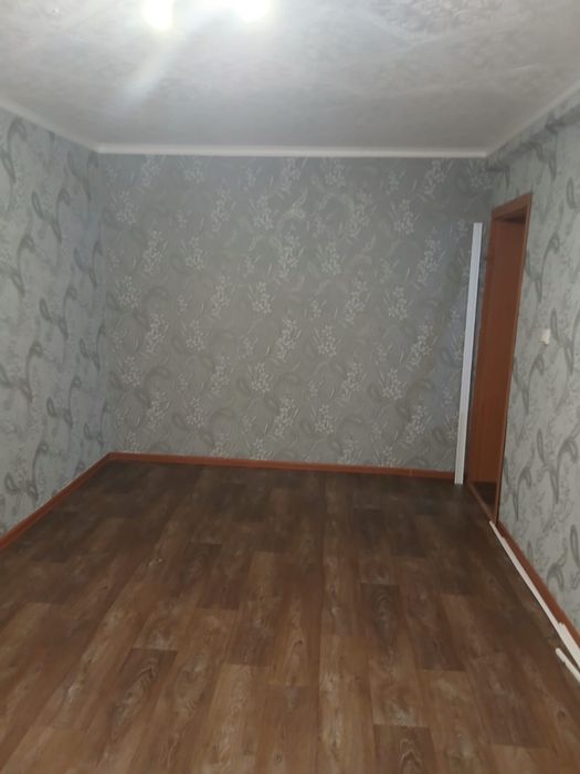 Продам  2-комнатную квартиру город Аксу !