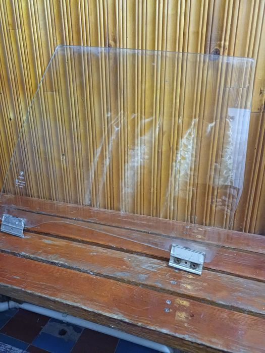 Боковые стекла от бмв