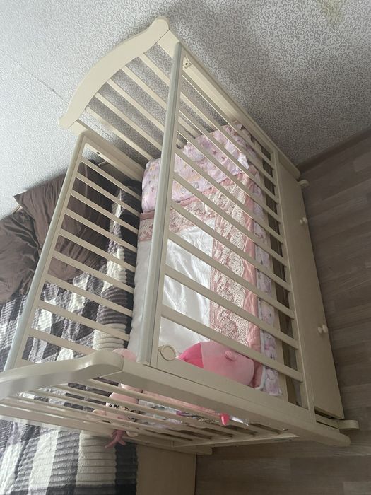 Детская кроватка