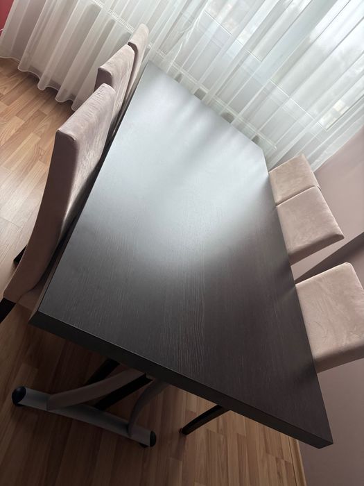 Трапезна маса със 10 столa