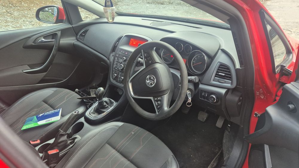 Опел астра j 1.6i 115ps A16xer 2012г
