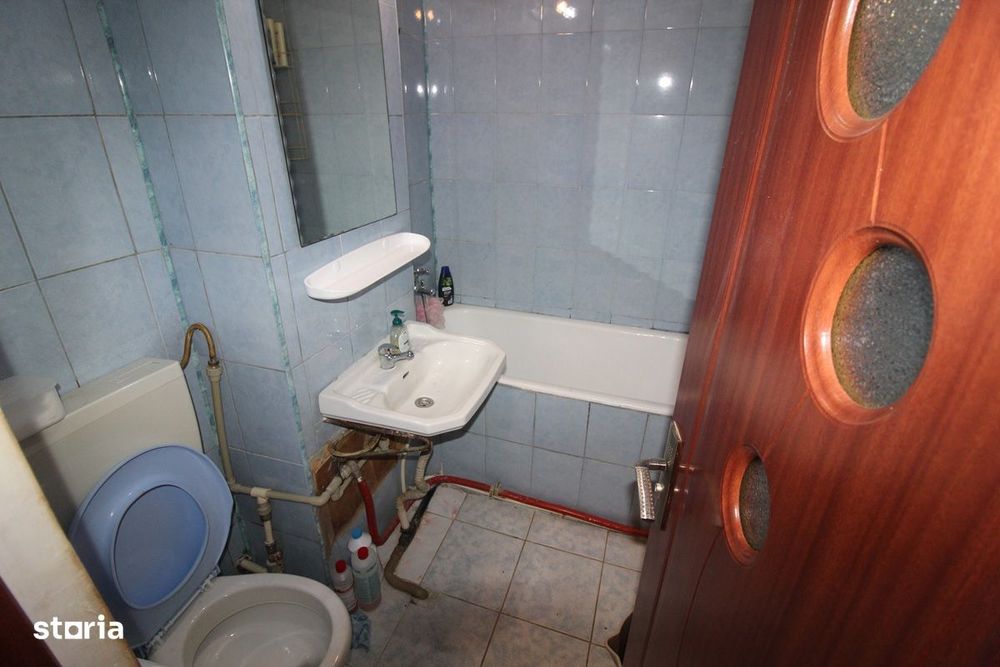 Vând garsonieră în Hunedoara, zona Micro1-Str.Poștei/Union, 28mp...