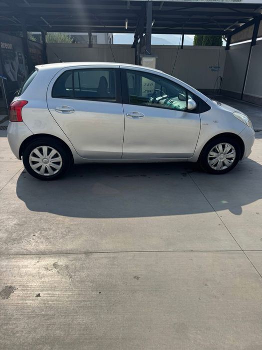 Toyota Yaris 2006 г.