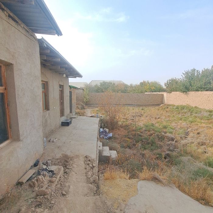 Ховли участка сотилади