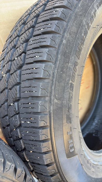 Бусови гуми 215/65/R16C, 2023 г.