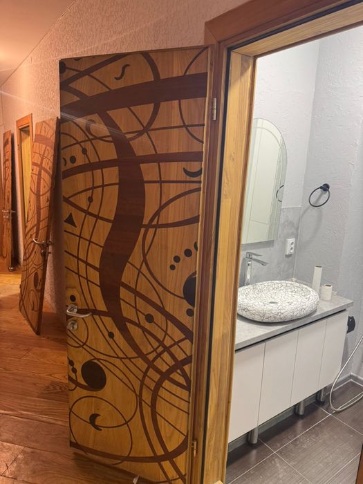 Эксклюзивные межкомнатные двери (5 шт.)