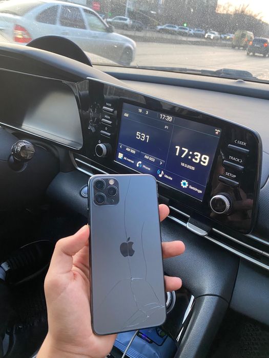 Продам Айфон 11 Pro Max 256gb