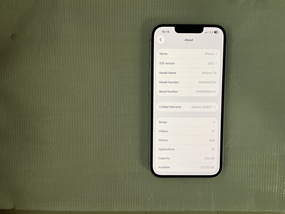 IPhone 17е 256гб Перфектен