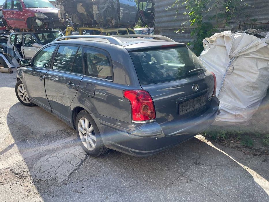 Тойота Авенсис 2.2 D-Cat / Toyota Avensis 2.2 D-Cat на части