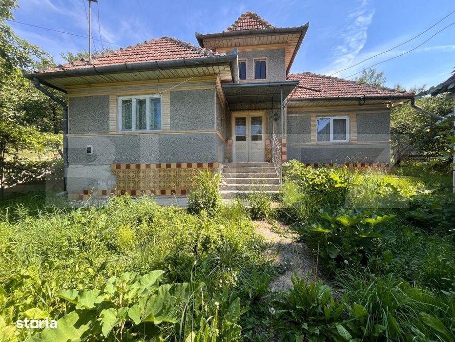 Casa individuala de vanzare, 83 mp + 1700 mp teren - Mociu