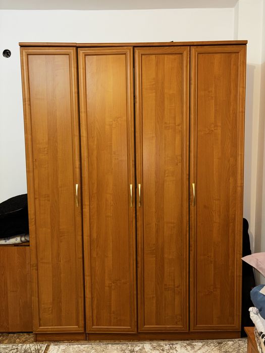 Продам шкаф для одежды