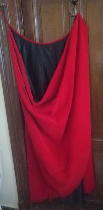 Pelerină magician de catifea, căptușită.