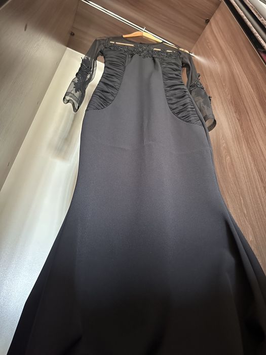 Вечерние, коктельные платья и юбки