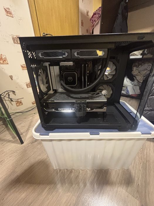 Геймърски компютър СПЕШНО!!!