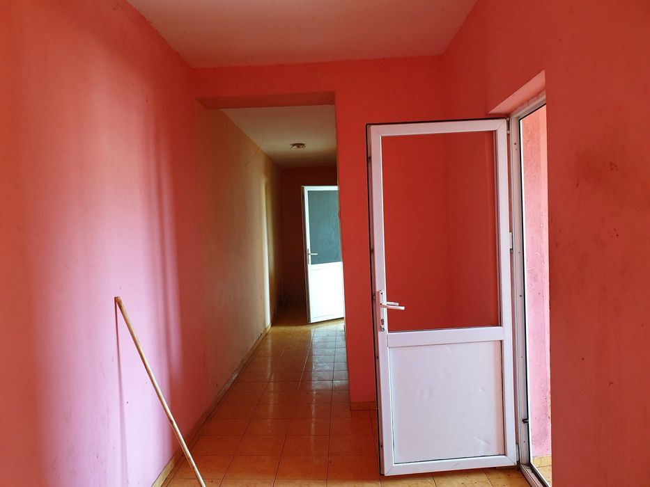 Spatiu comercial  300 mp + teren 6000mp , jud. Neamt sat Pancesti