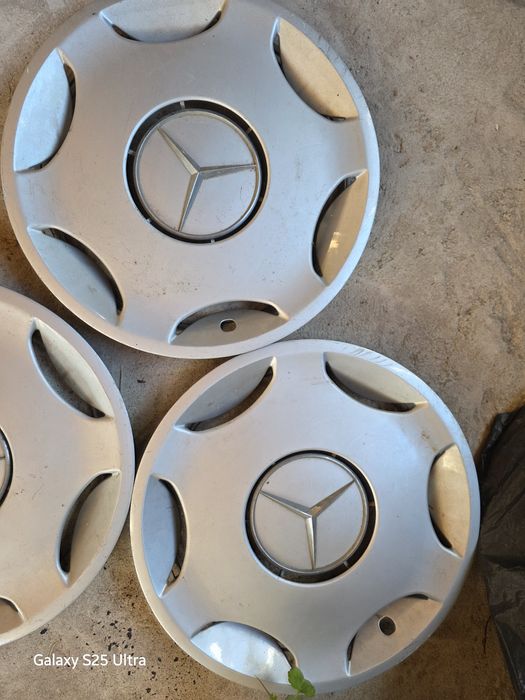 Продавам оригинални тасове 15 и 16 цола за Mercedes Мерцедес