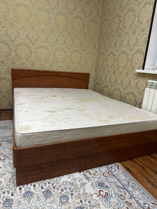 Продается кровать и шкаф