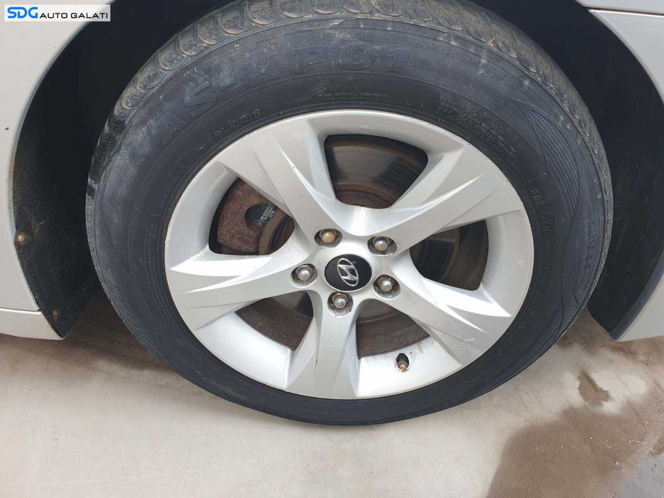 Set 4 Jante Janta Roata Roti Aliaj 205 60 16 R16 5x114.3 CB 67.1 Hyundai i40 2011 - 2019 [Q2527]