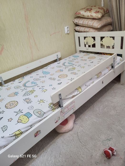 Продам кровать Икеа