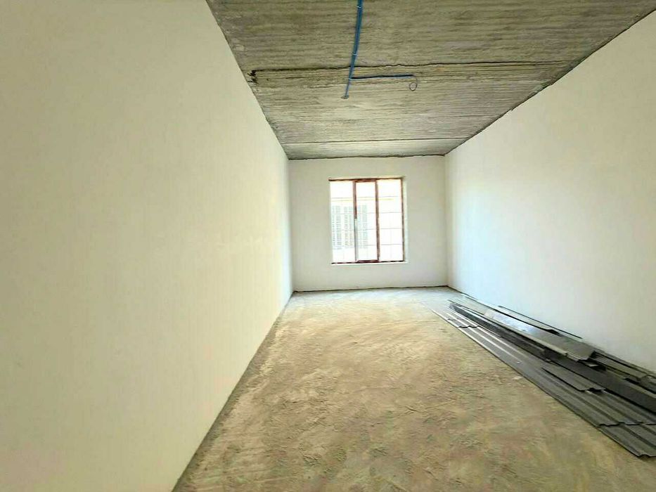 Коттедж 80% битган 6 хона 1.3 сотик Беловой отд Кибрай рн