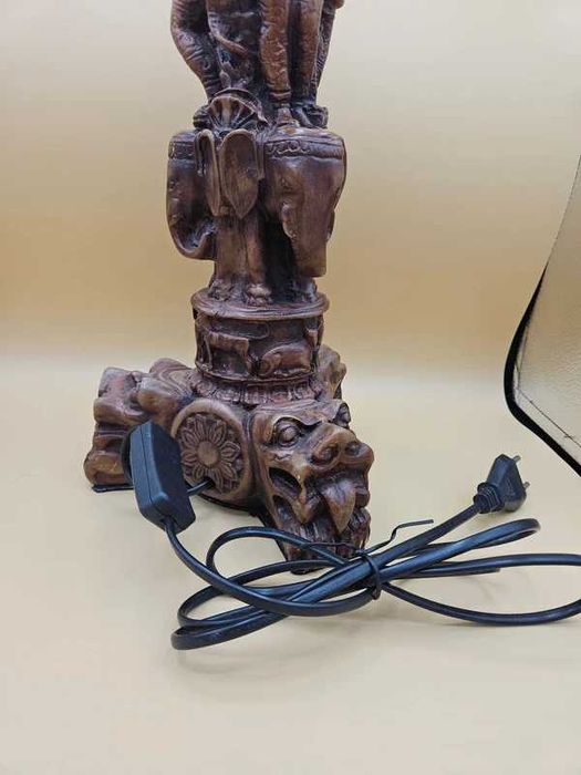 Lampa veioza orientala